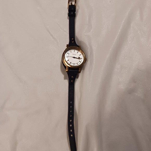 Vintage!! Beautiful FOSSIL Watch - Picture 12 of 14
